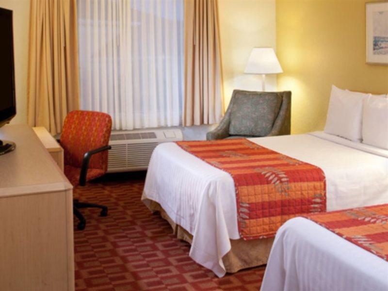Fairfield Inn & Suites By Marriott Orlando Lake Buena Vista In The Marriott Village Exterior foto